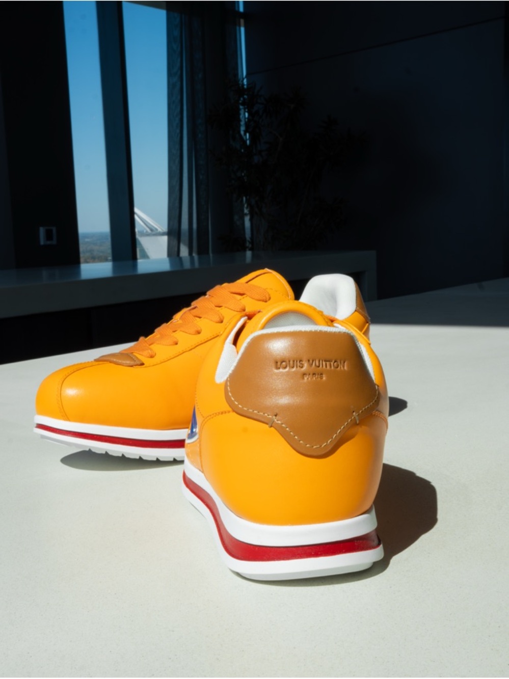 AMERICA'S EXCLUSIVE
LV BUTTERSOFT Sneaker - Picture 3 of 4